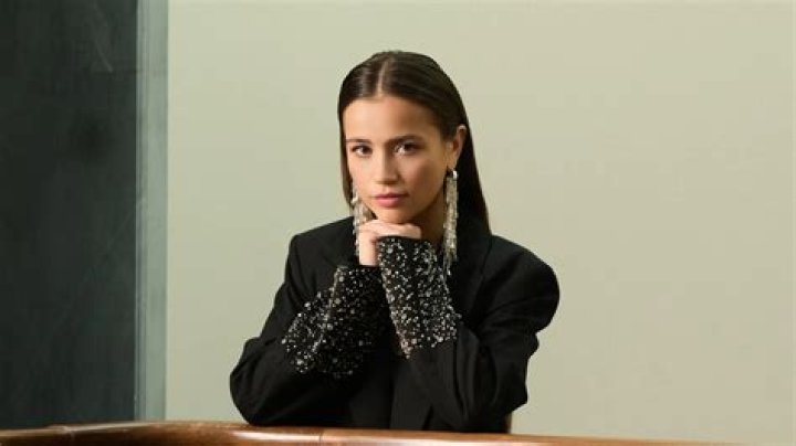 Alya Vural: The Rising Star of Turkish Entertainment