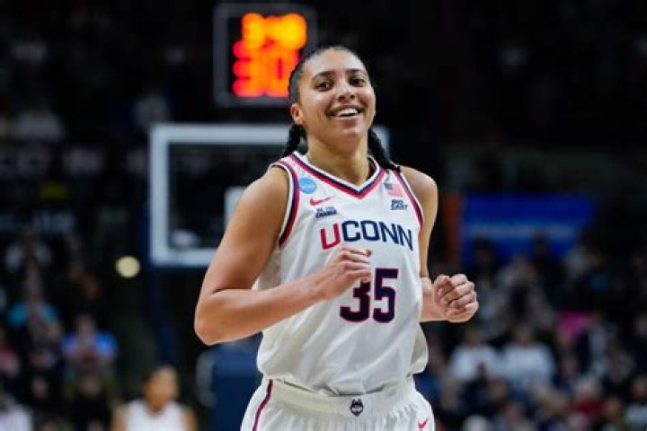 Azzi Fudd: The Rising Star of Women's Basketball