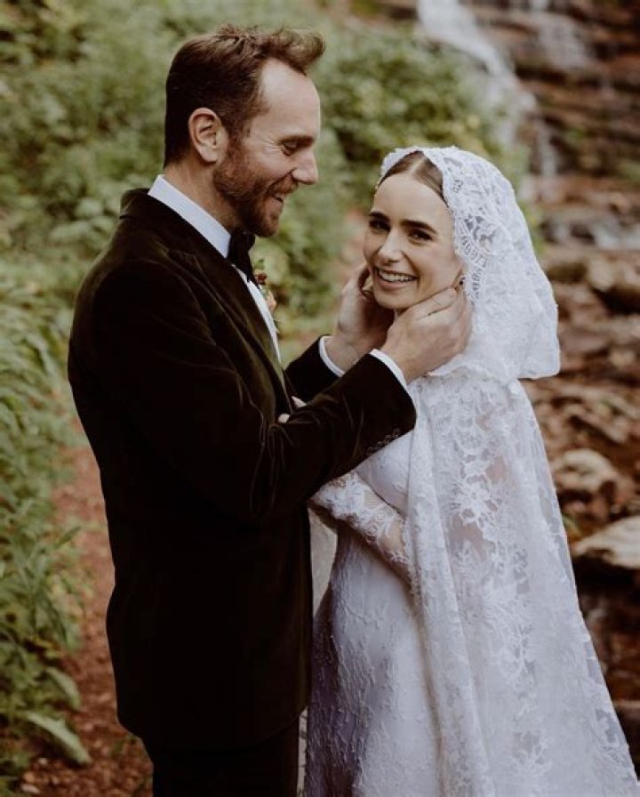 Caroline Leavitt Husband: A Deep Dive into Her Personal Life and Relationship