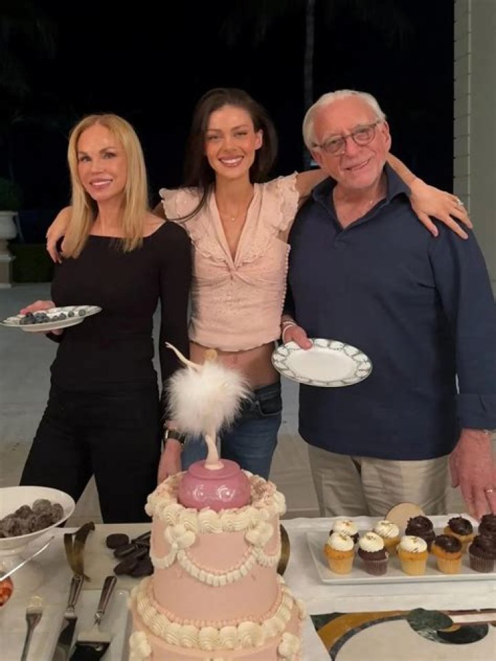 Claudia Heffner Peltz: A Comprehensive Guide to Her Life, Career, and Influence