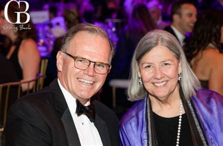 Darlene Marcos Shiley Net Worth: A Comprehensive Guide to Her Wealth and Achievements