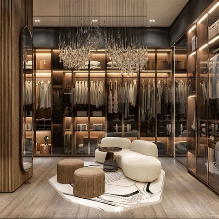 Discover the Allure of Laararose: A Comprehensive Guide to Luxury and Elegance