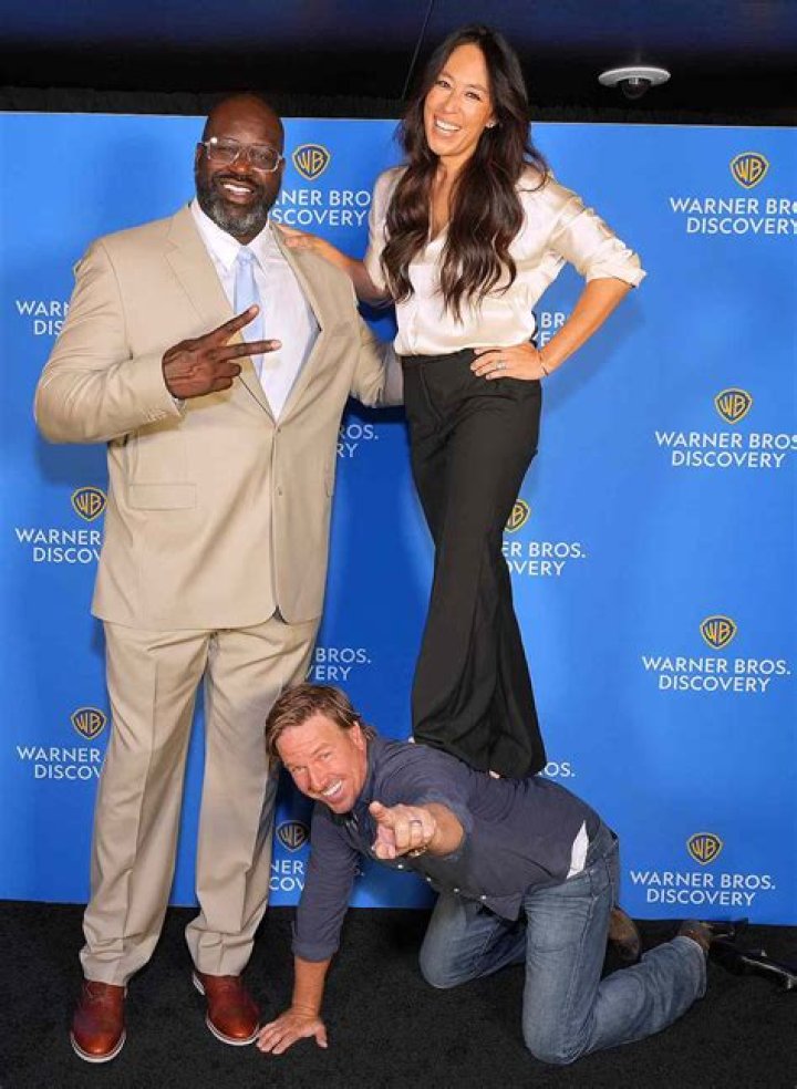 How Tall is Shaq? Unveiling the Legendary Height of Shaquille O'Neal in Feet