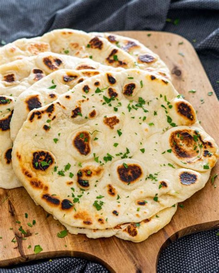 How to Eat Naan: A Complete Guide to Enjoying This Delicious Flatbread
