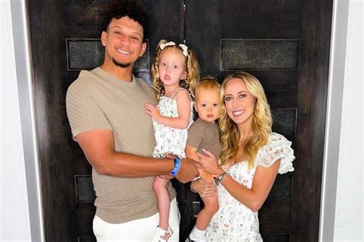 Is Mahomes Gay? Understanding the Rumors and Public Perception