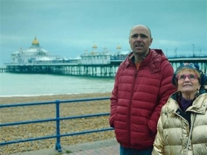 Karl Pilkington and Suzanne: A Fascinating Journey Through Life and Love