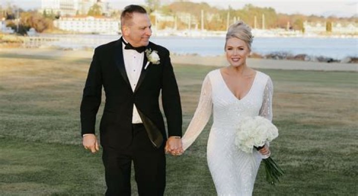 Picture of Caroline Leavitt's Husband: A Comprehensive Guide