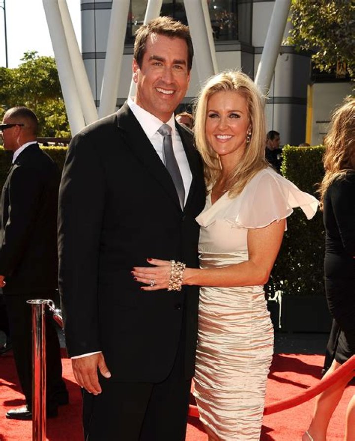 Rob Riggle Net Worth: A Comprehensive Guide to His Wealth and Career Success
